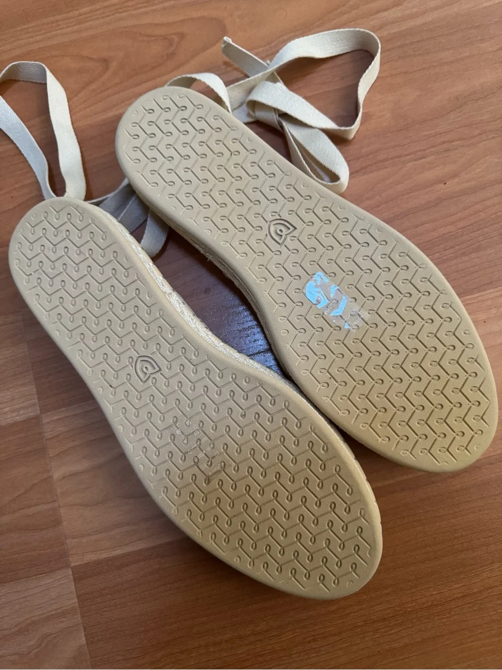 Rothy's The D'Orsay Espadrille seashell size 9.5